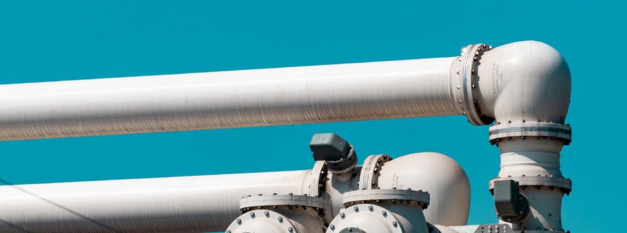 TTF wystrzelił o 50%: Europa wycenia ryzyko przerwania dostaw LNG przez Ormuz