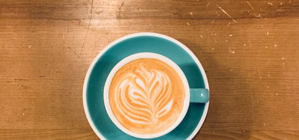 AI napędza rekordy na Wall Street mimo narastających napięć geopolitycznych