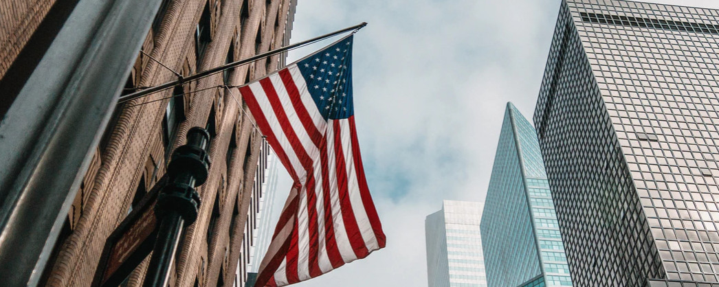 Goldman Sachs rezygnuje z prognozy obniżek stóp procentowych Fed w 2026 roku