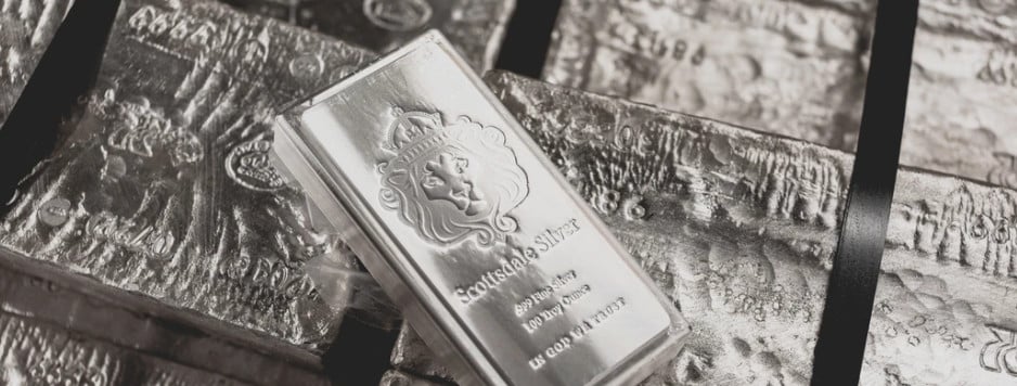 Słabszy dolar i niższe rentowności wspierają rynek metali