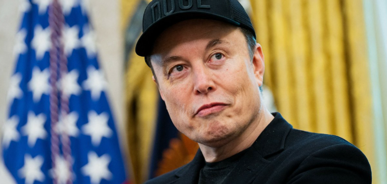 Musk nabył 2,5 mln akcji Tesli