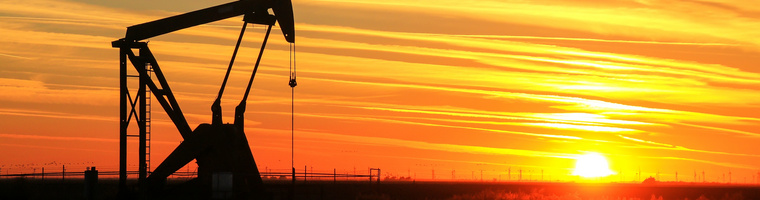 Ropa naftowa: skromny spadek zapasów