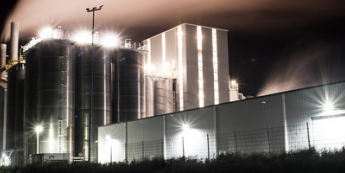 USA: produkcja neutralnie po korektach