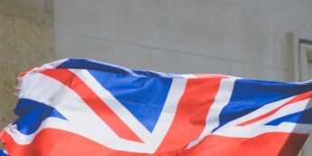 Rynek pracy w Wielkiej Brytanii: stabilne bezrobocie, słabnące zatrudnienie i uporczywa presja płacowa