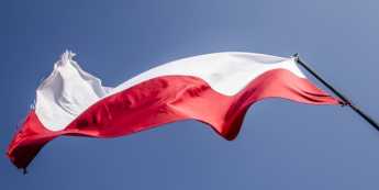 Polska: dane na temat produkcji budowlano-montażowej i wskaźnika zaufania konsumentów; kurs EUR/PLN po wybiciu w dół z 3,5-letniej formacji "głowy z ramionami"