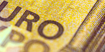 Jest porozumienie, euro traci, złoty zyskuje