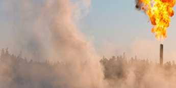 Geopolityka trzyma rynki w napięciu, ropa znów w centrum uwagi