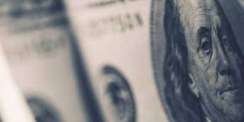 Dolar w zawieszeniu