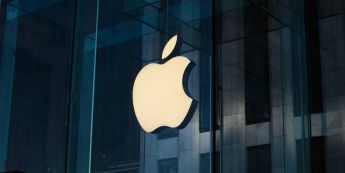Apple liczy na sprzedaż iphone’a