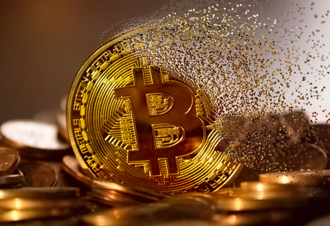 Bitcoin traci na wartości w reakcji na decyzję SEC