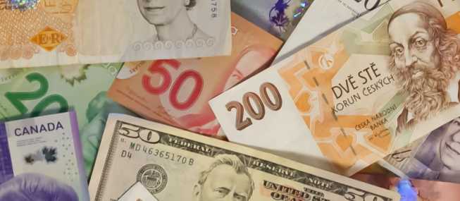 EMFX: słabszy dolar sprzyja złotemu