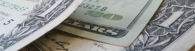 Fed: cięcie zgodnie z planem, USD mocniejszy